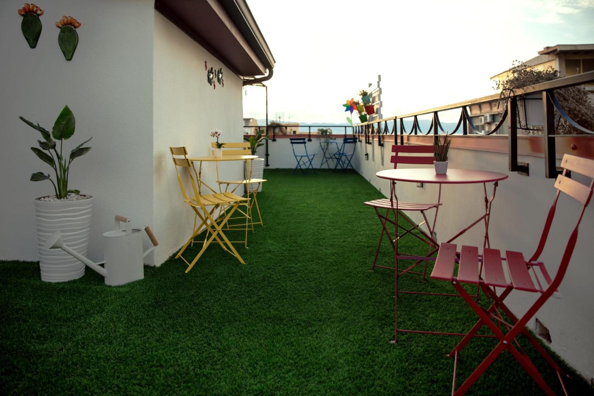 B&B Fuori Squadro - In Centro Con Terrazza Relax Vista Mare 레조디칼라브리아 외부 사진