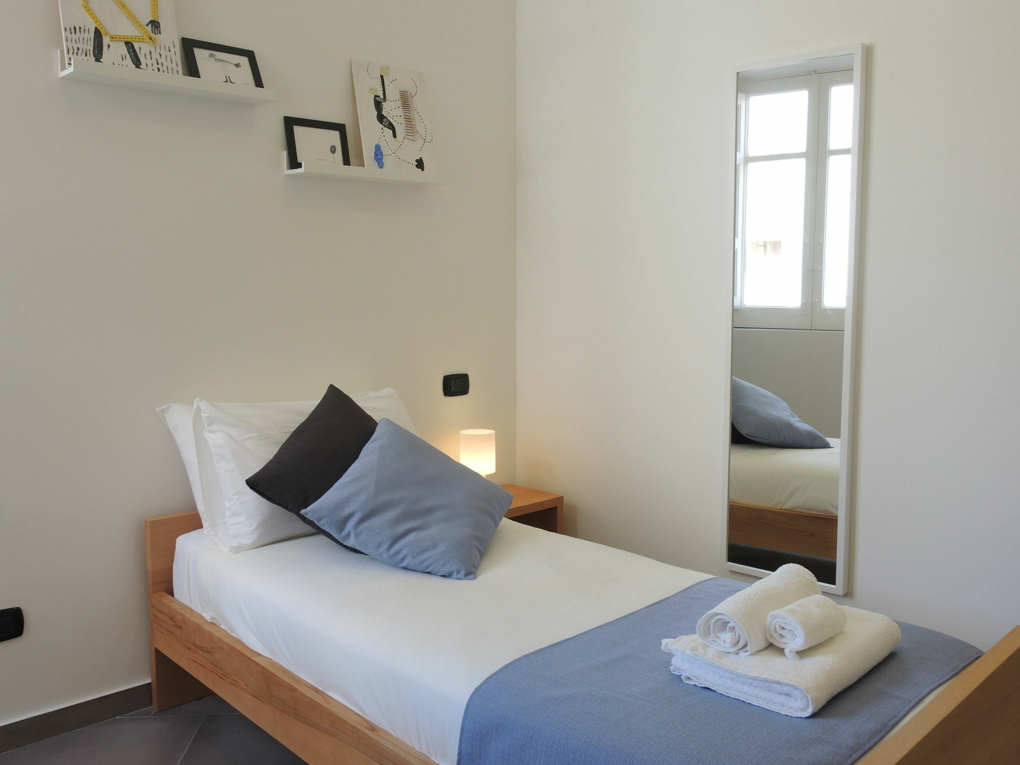 B&B Fuori Squadro - In Centro Con Terrazza Relax Vista Mare 레조디칼라브리아 외부 사진
