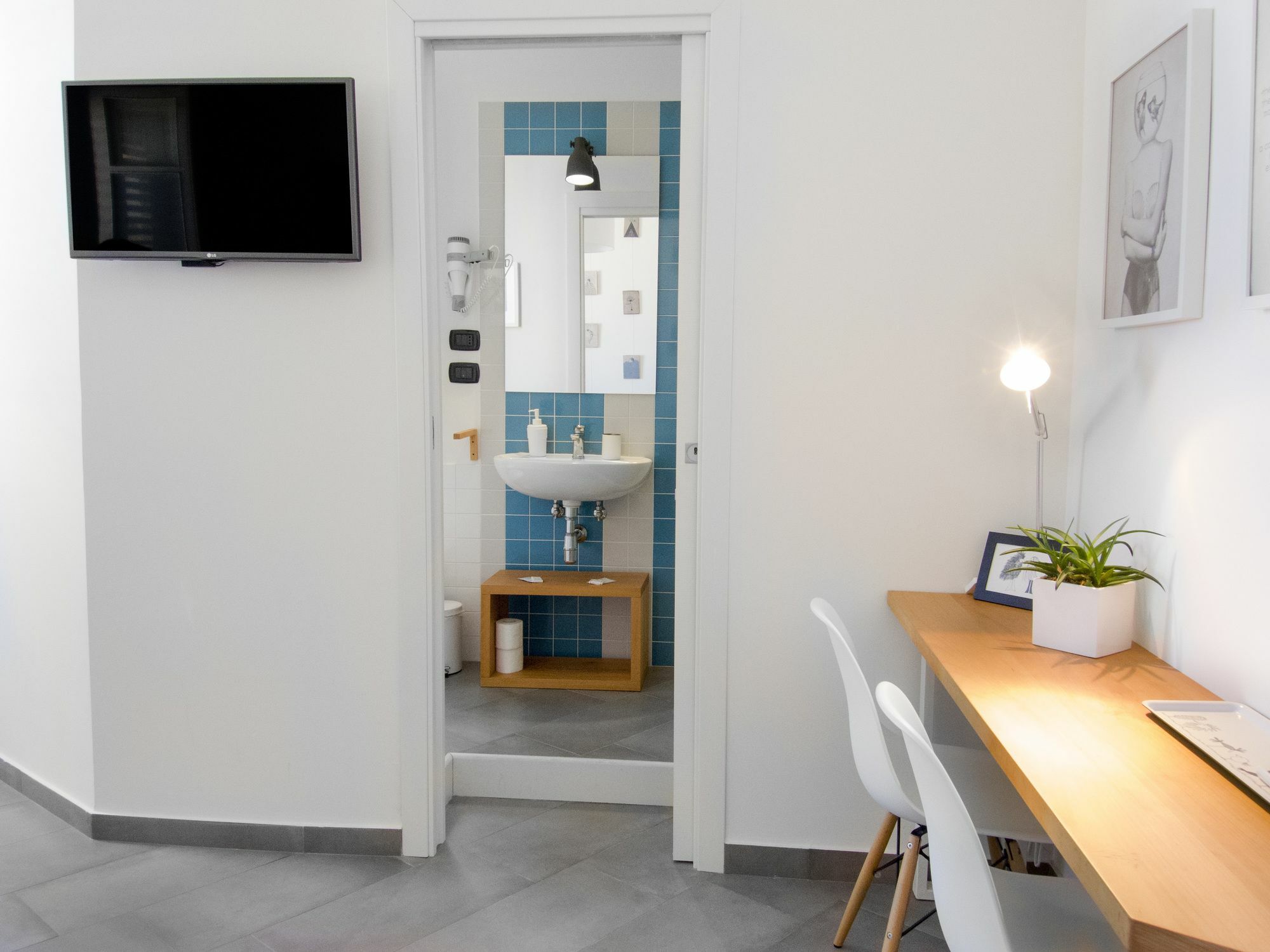 B&B Fuori Squadro - In Centro Con Terrazza Relax Vista Mare 레조디칼라브리아 외부 사진
